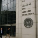 Het hoofdkantoor van de Amerikaanse beurstoezichthouder SEC in Washington onder een bewolkte hemel