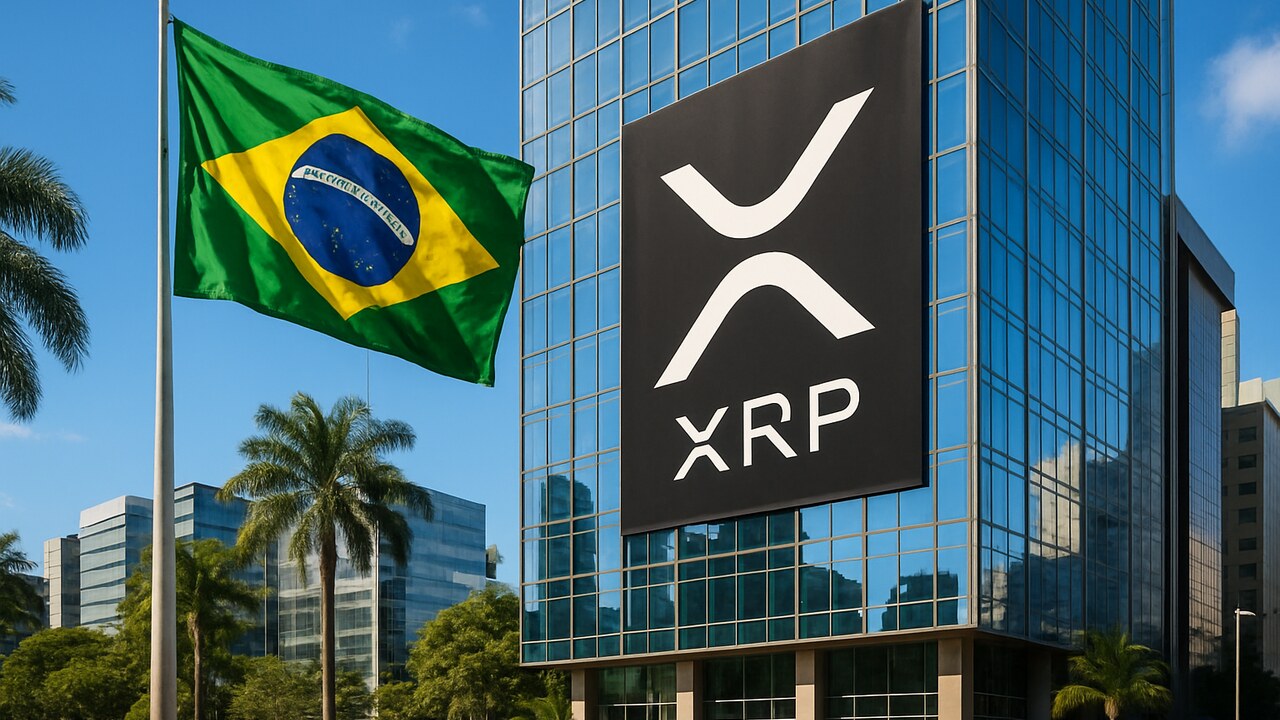 Modern financieel gebouw in São Paulo met een Braziliaanse vlag en een groot XRP-logo op de gevel