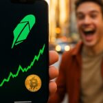 Smartphone met de Robinhood-app en een stijgende groene crypto-grafiek op straat